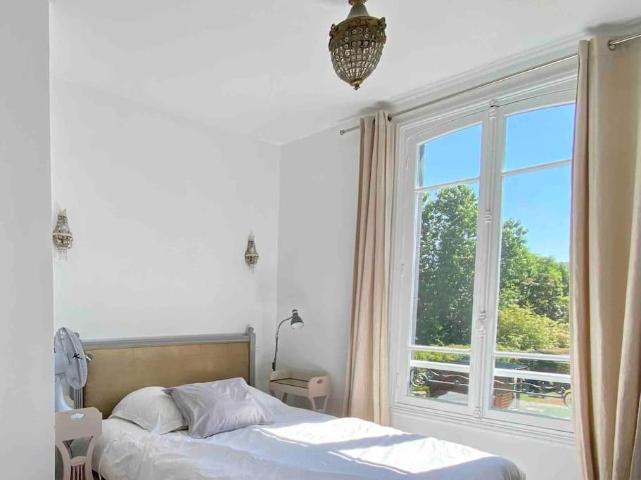 Deauville. Grande Villa, Plage. 투르제빌 외부 사진